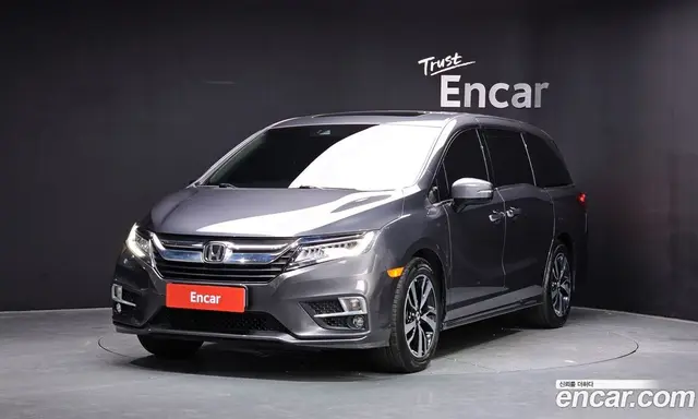 Honda Odyssey 2017 3.5 автомат (гидро), миниатюра 1 Honda Odyssey 2017 3.5 автомат (гидро), миниатюра 1
