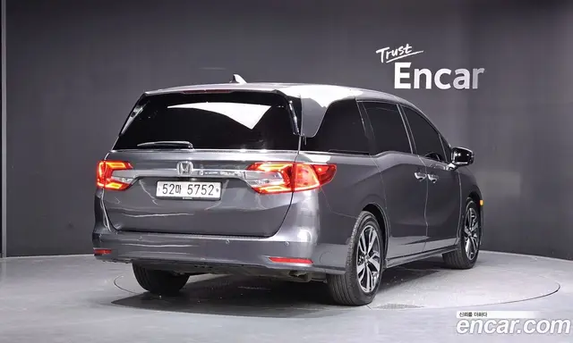 Honda Odyssey 2017 3.5 автомат (гидро), миниатюра 2 Honda Odyssey 2017 3.5 автомат (гидро), миниатюра 2