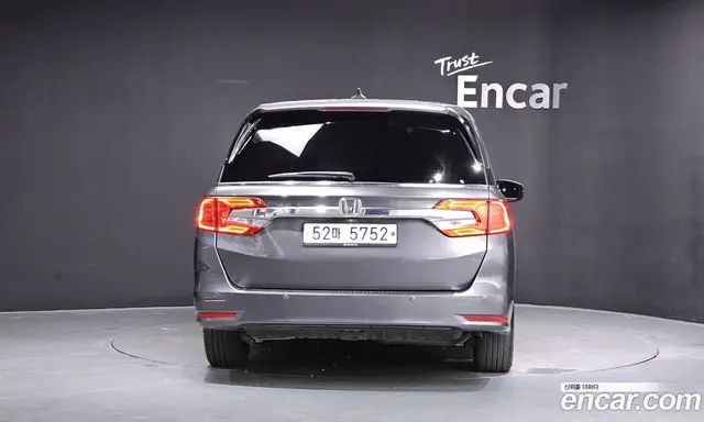 Honda Odyssey 2017 3.5 автомат (гидро), миниатюра 4 Honda Odyssey 2017 3.5 автомат (гидро), миниатюра 4