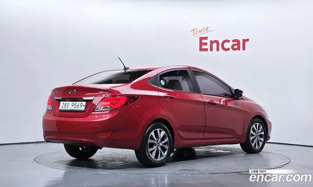 Hyundai Accent 2015 1.6 автомат (гидро), миниатюра 2 Hyundai Accent 2015 1.6 автомат (гидро), миниатюра 2