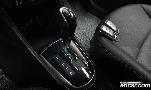 Hyundai Accent 2015 1.6 автомат (гидро), миниатюра 12