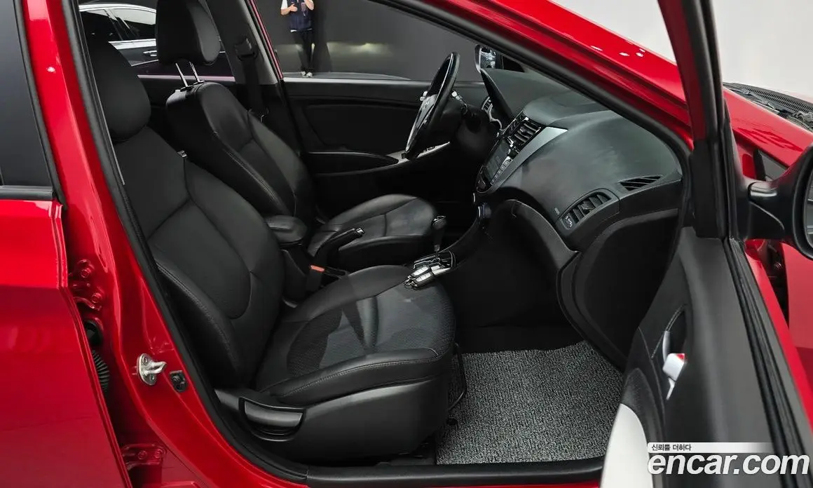 Hyundai Accent 2015 1.6 автомат (гидро), фото 16 Hyundai Accent 2015 1.6 автомат (гидро), фото 16