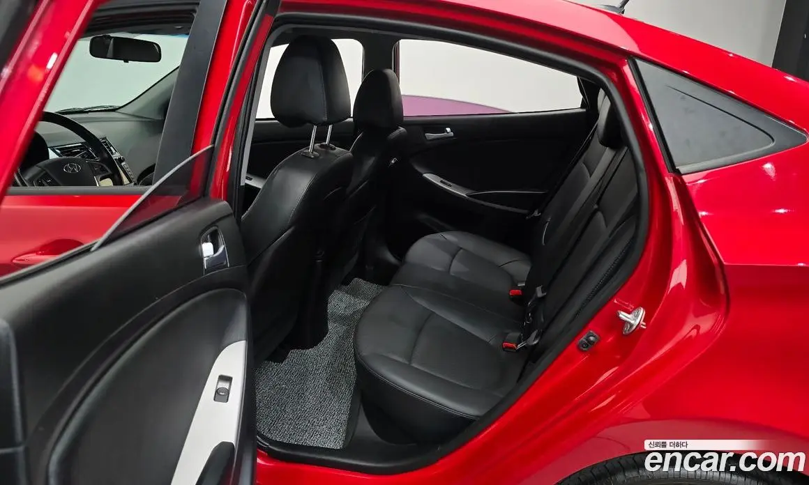Hyundai Accent 2015 1.6 автомат (гидро), фото 18 Hyundai Accent 2015 1.6 автомат (гидро), фото 18