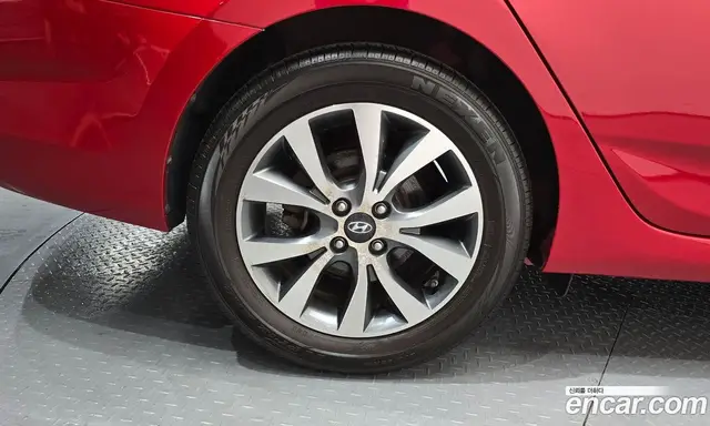 Hyundai Accent 2015 1.6 автомат (гидро), миниатюра 5 Hyundai Accent 2015 1.6 автомат (гидро), миниатюра 5