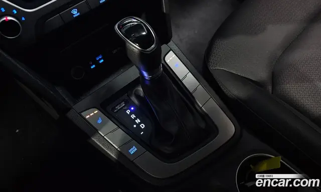 Hyundai Avante 2017 1.6 автомат (гидро), миниатюра 12