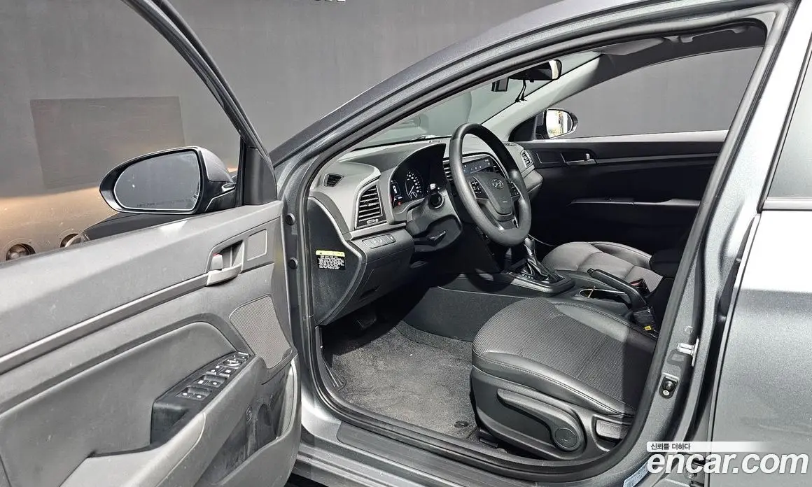 Hyundai Avante 2017 1.6 автомат (гидро), фото 13 Hyundai Avante 2017 1.6 автомат (гидро), фото 13