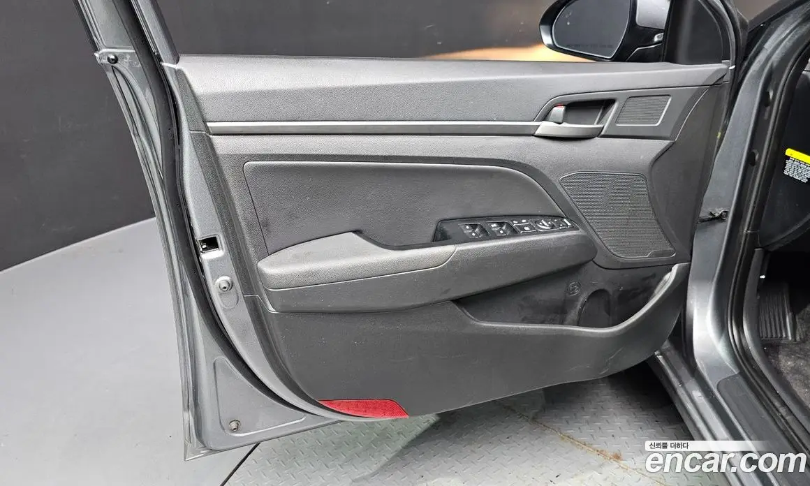 Hyundai Avante 2017 1.6 автомат (гидро), фото 14 Hyundai Avante 2017 1.6 автомат (гидро), фото 14