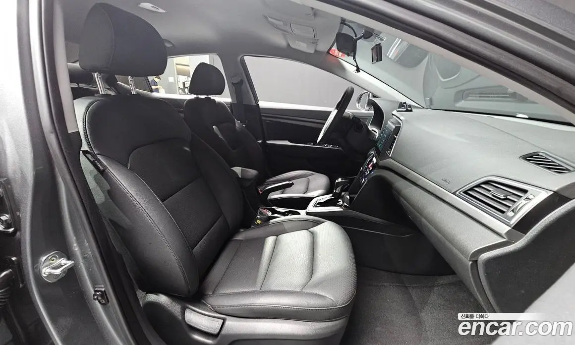 Hyundai Avante 2017 1.6 автомат (гидро), фото 16 Hyundai Avante 2017 1.6 автомат (гидро), фото 16