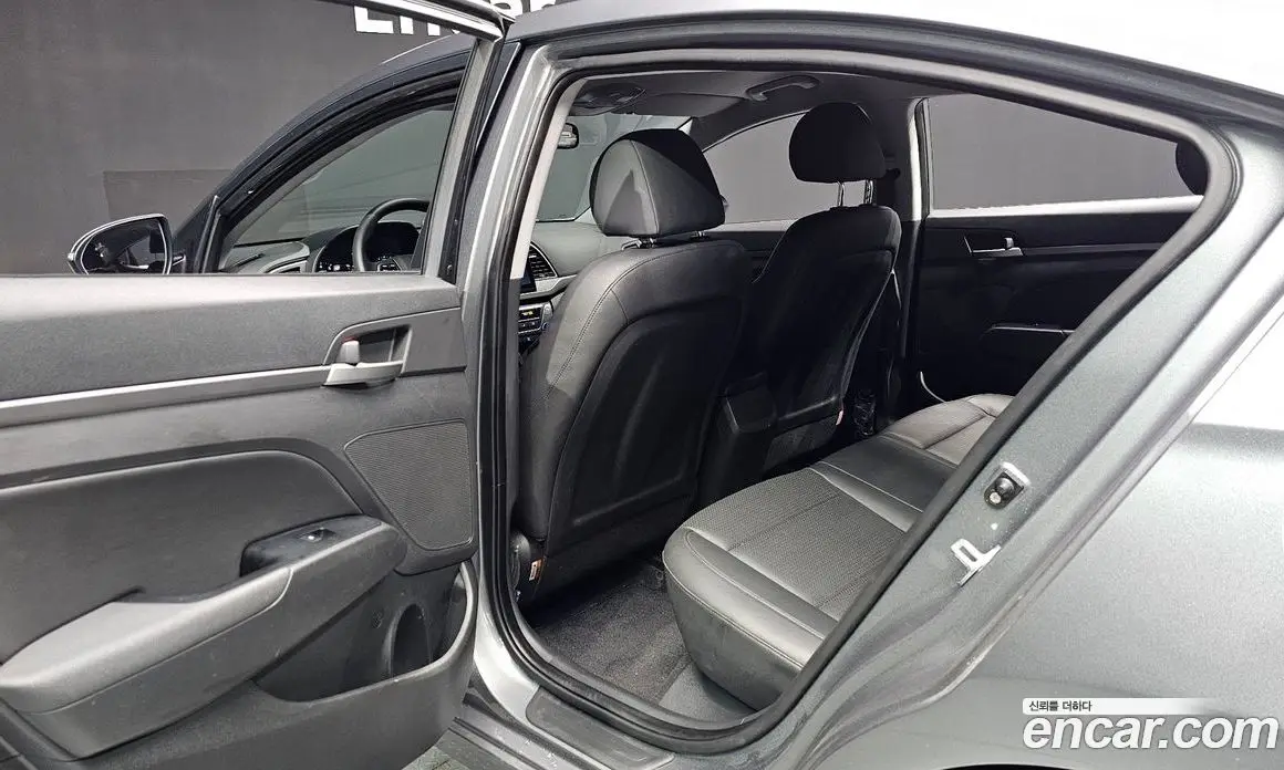 Hyundai Avante 2017 1.6 автомат (гидро), фото 23 Hyundai Avante 2017 1.6 автомат (гидро), фото 23