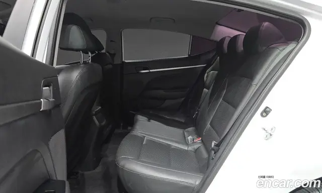 Hyundai Avante 2018 1.6 автомат (гидро), миниатюра 12