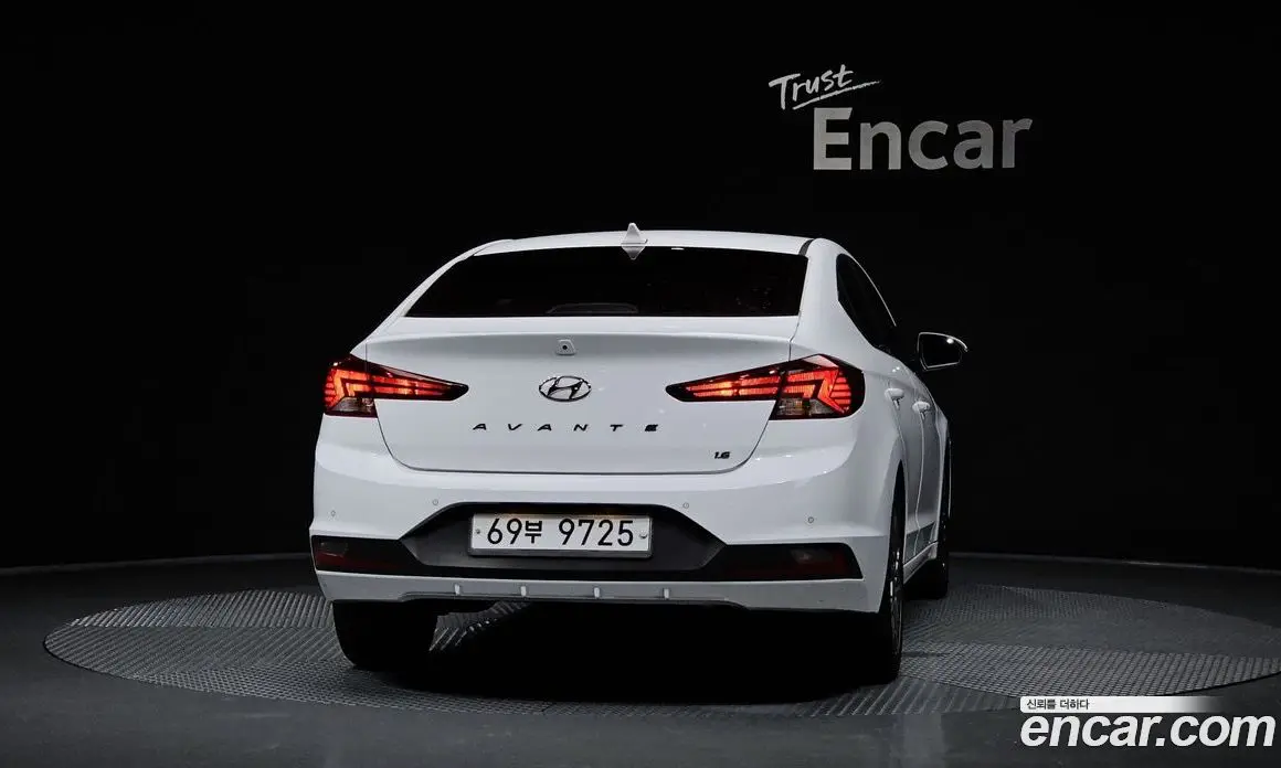 Hyundai Avante 2018 1.6 автомат (гидро), фото 4 Hyundai Avante 2018 1.6 автомат (гидро), фото 4