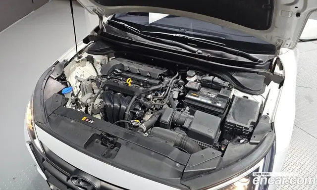 Hyundai Avante 2018 1.6 автомат (гидро), миниатюра 6 Hyundai Avante 2018 1.6 автомат (гидро), миниатюра 6