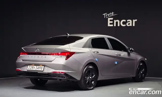 Hyundai Avante 2021 1.6 автомат (гидро), миниатюра 2
