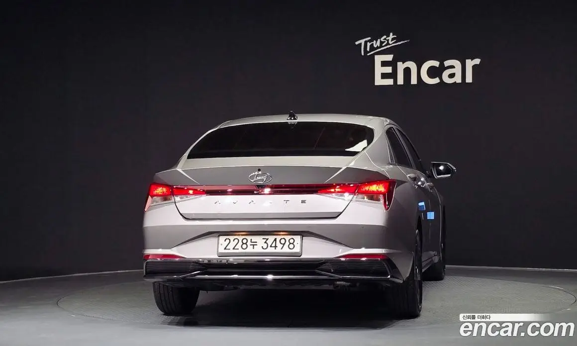 Hyundai Avante 2021 1.6 автомат (гидро), фото 4