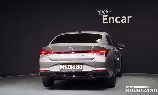 Hyundai Avante 2021 1.6 автомат (гидро), миниатюра 4