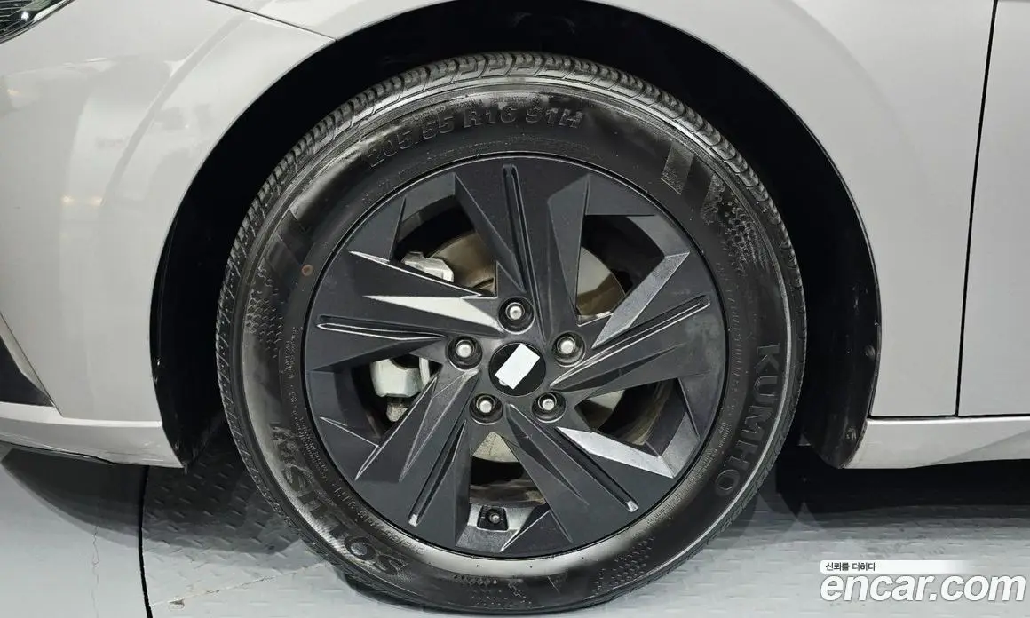 Hyundai Avante 2021 1.6 автомат (гидро), фото 5