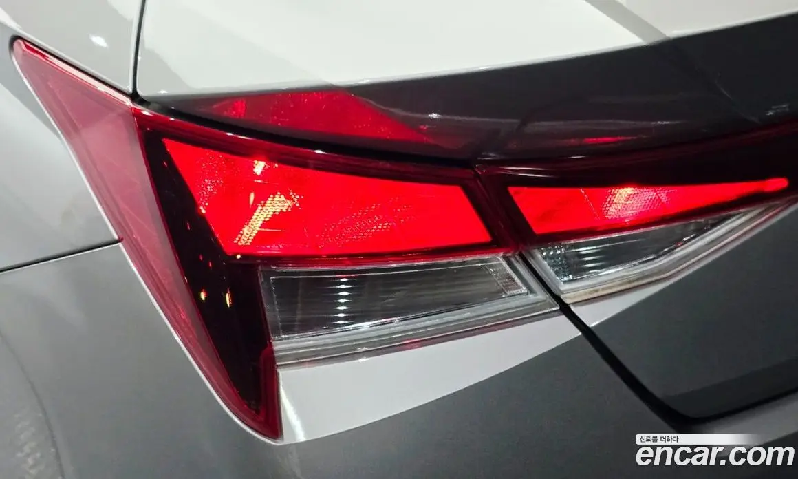 Hyundai Avante 2021 1.6 автомат (гидро), фото 9