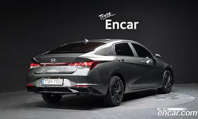 Hyundai Avante 2023 1.6 автомат (гидро), миниатюра 1
