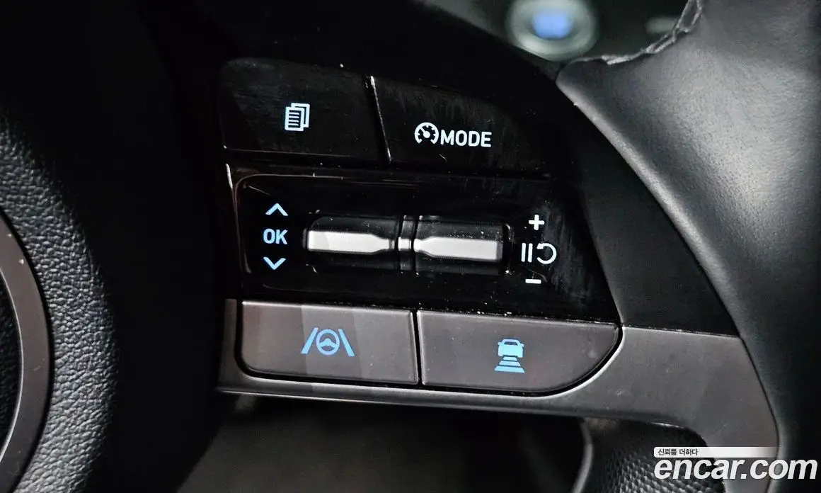 Hyundai Avante 2023 1.6 автомат (гидро), фото 21