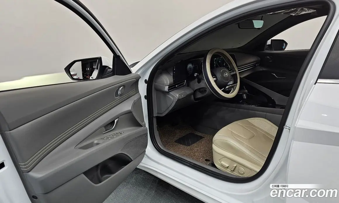 Hyundai Avante 2026 1.6 автомат (гидро), фото 13