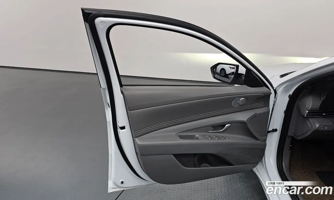 Hyundai Avante 2026 1.6 автомат (гидро), фото 14