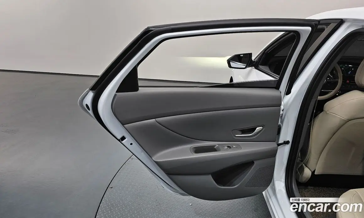Hyundai Avante 2026 1.6 автомат (гидро), фото 15