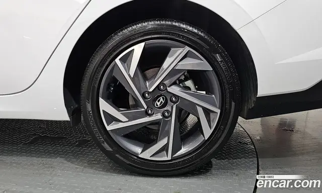 Hyundai Avante 2026 1.6 автомат (гидро), миниатюра 7