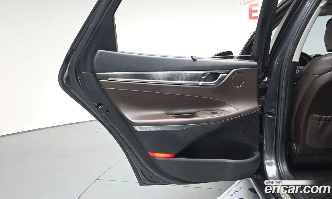 Hyundai Grandeur 2018 2.4 автомат (гидро), фото 14 Hyundai Grandeur 2018 2.4 автомат (гидро), фото 14