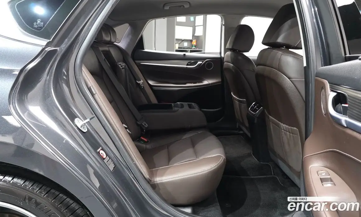 Hyundai Grandeur 2018 2.4 автомат (гидро), фото 16 Hyundai Grandeur 2018 2.4 автомат (гидро), фото 16