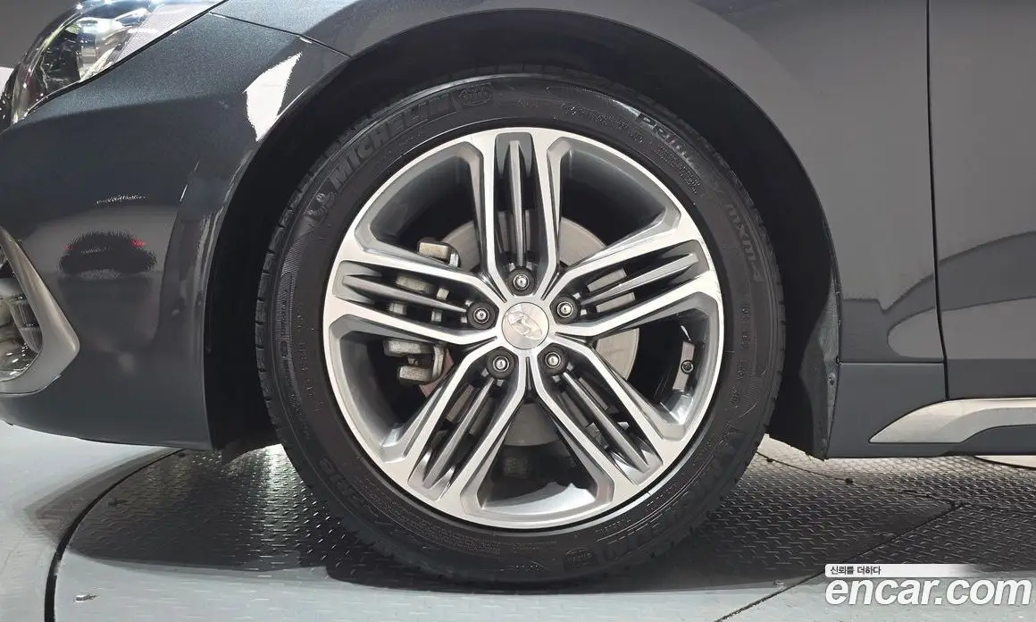 Hyundai Grandeur 2018 2.4 автомат (гидро), фото 4 Hyundai Grandeur 2018 2.4 автомат (гидро), фото 4