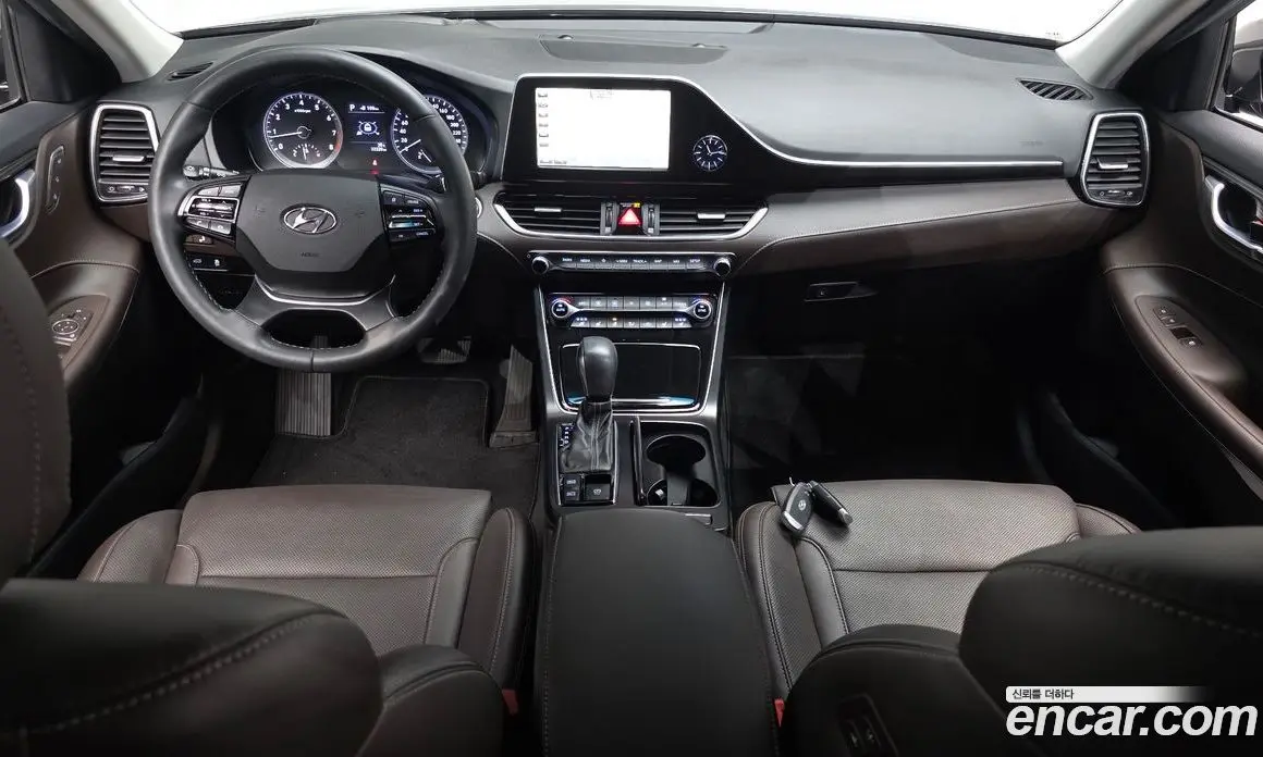 Hyundai Grandeur 2018 2.4 автомат (гидро), фото 9 Hyundai Grandeur 2018 2.4 автомат (гидро), фото 9