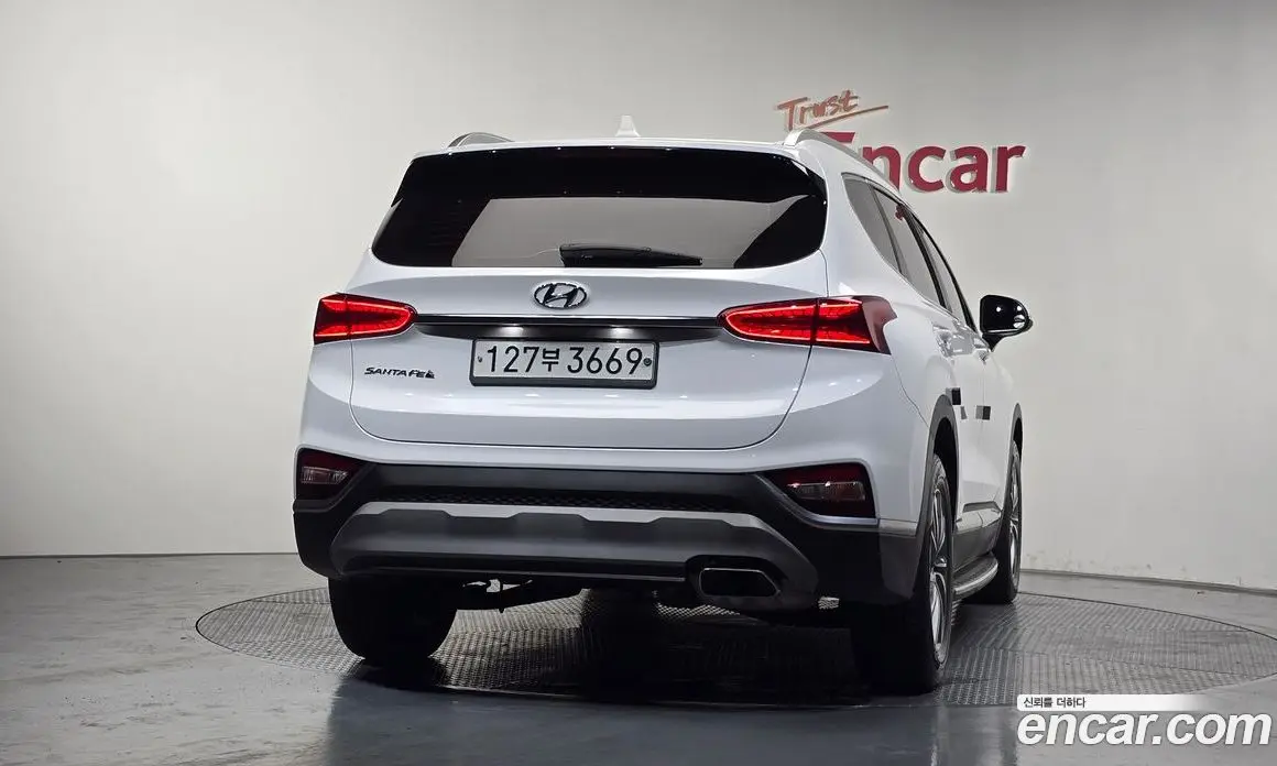 Hyundai Santa Fe 2020 2.0 автомат (гидро), фото 4 Hyundai Santa Fe 2020 2.0 автомат (гидро), фото 4