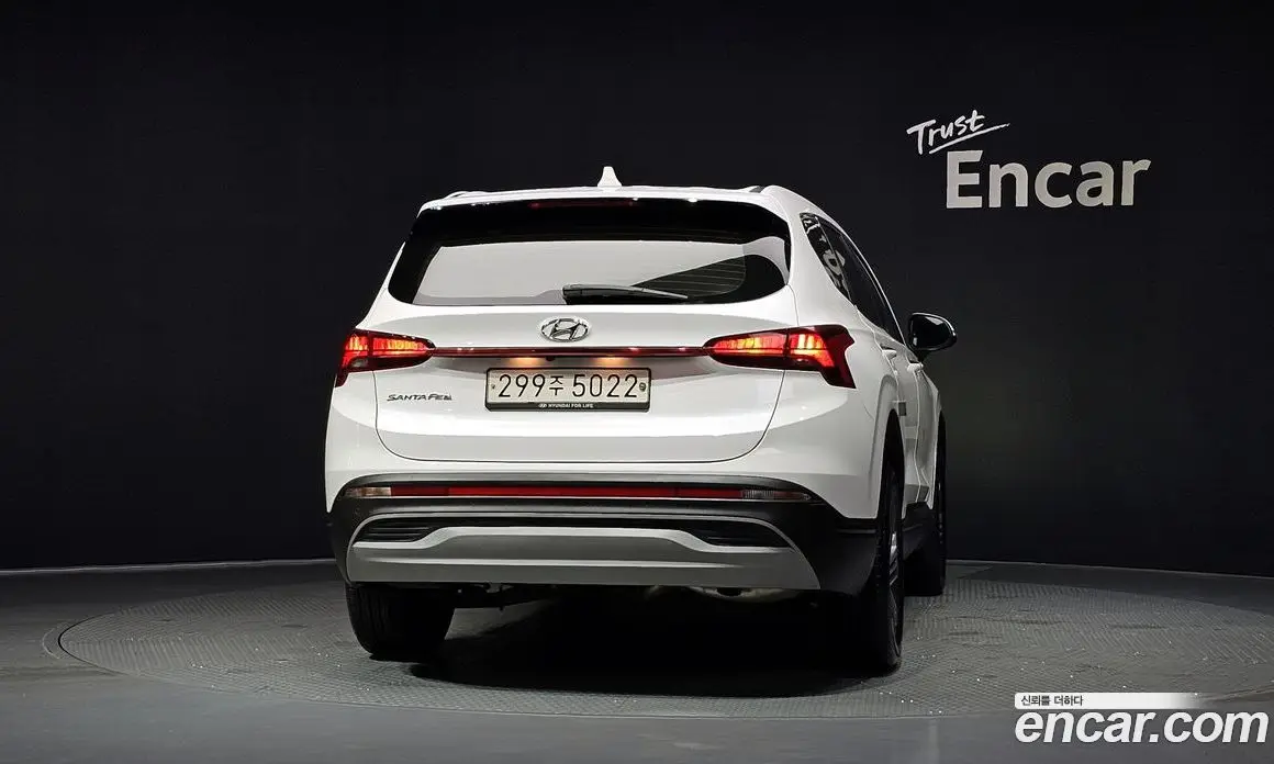 Hyundai Santa Fe 2021 2.2 автомат (гидро), фото 4 Hyundai Santa Fe 2021 2.2 автомат (гидро), фото 4