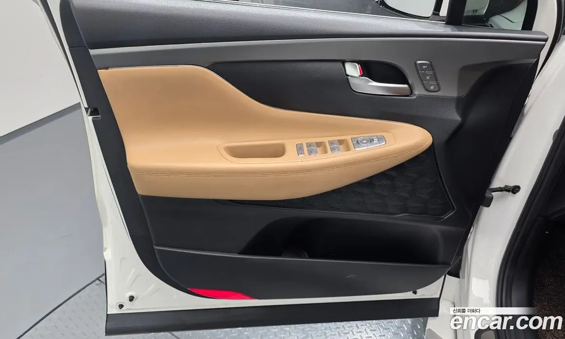 Hyundai Santa Fe 2022 1.6 автомат (гидро), фото 13 Hyundai Santa Fe 2022 1.6 автомат (гидро), фото 13