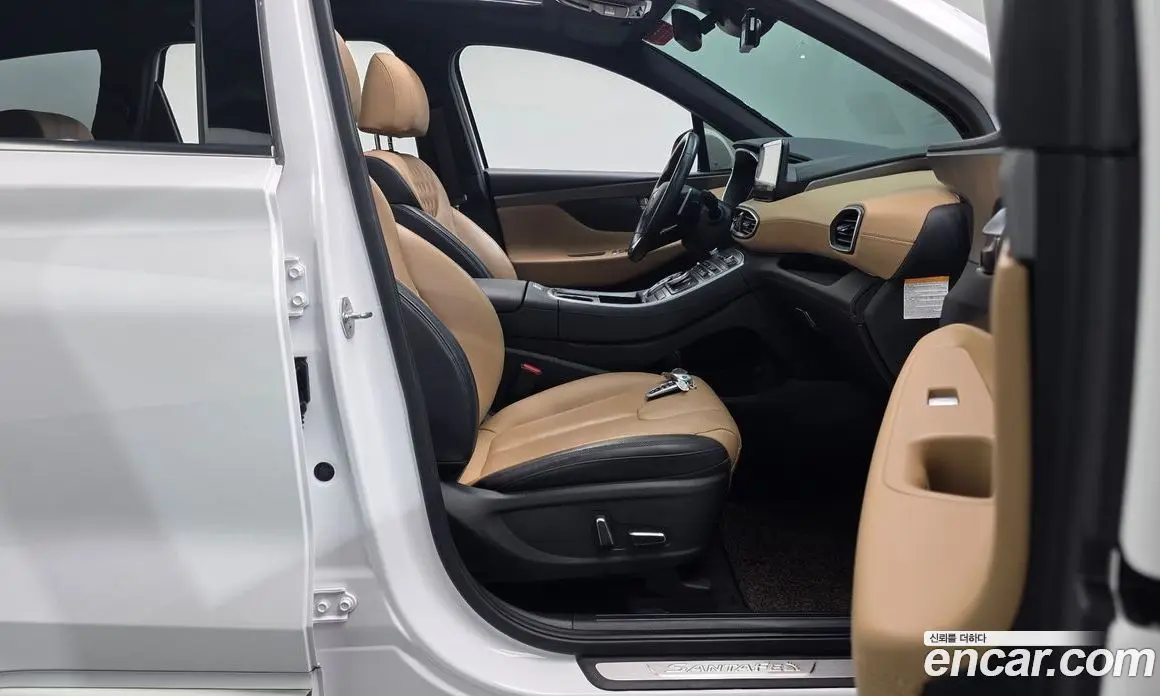 Hyundai Santa Fe 2022 1.6 автомат (гидро), фото 15 Hyundai Santa Fe 2022 1.6 автомат (гидро), фото 15