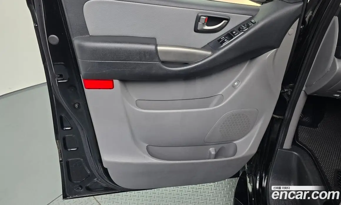 Hyundai Starex 2012 2.5 автомат (гидро), фото 14 Hyundai Starex 2012 2.5 автомат (гидро), фото 14