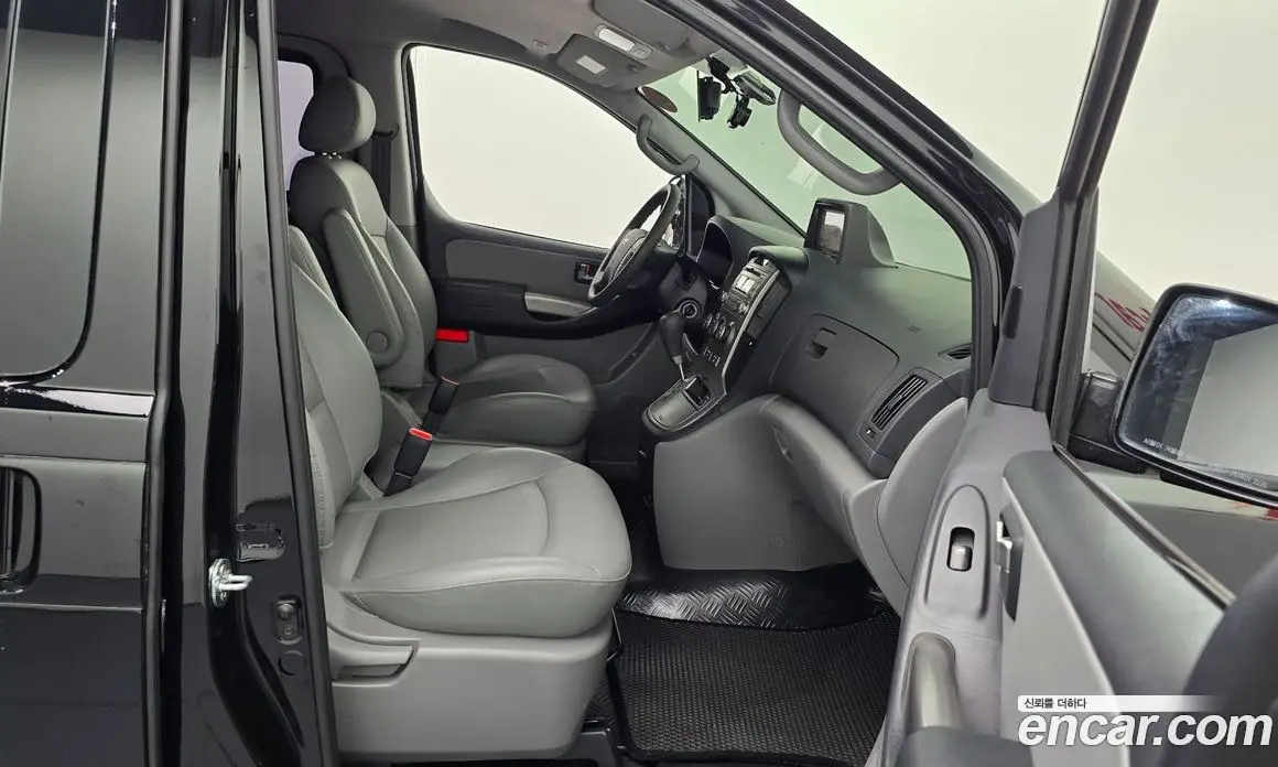 Hyundai Starex 2012 2.5 автомат (гидро), фото 17 Hyundai Starex 2012 2.5 автомат (гидро), фото 17