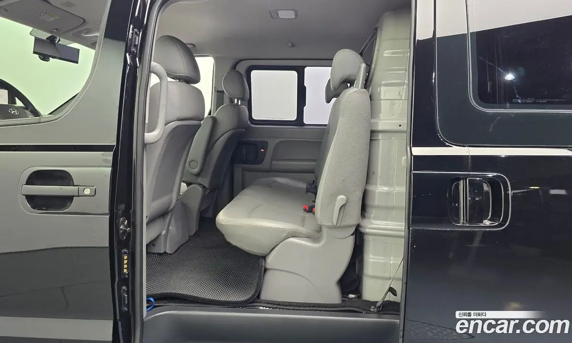 Hyundai Starex 2012 2.5 автомат (гидро), фото 18 Hyundai Starex 2012 2.5 автомат (гидро), фото 18