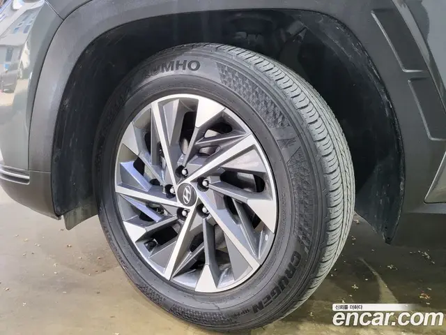 Hyundai Tucson 2023 1.6 автомат (гидро), миниатюра 5