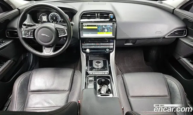Jaguar XE 2018 2.0 автомат (гидро), миниатюра 7 Jaguar XE 2018 2.0 автомат (гидро), миниатюра 7