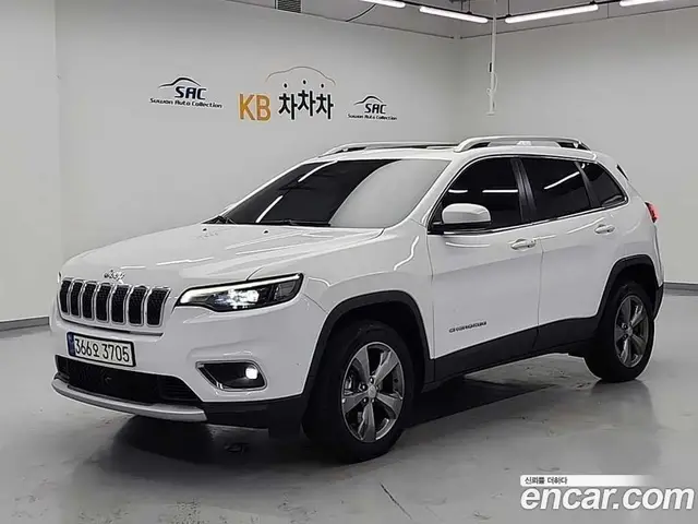 Jeep Cherokee 2021 2.4 автомат (гидро), миниатюра 1 Jeep Cherokee 2021 2.4 автомат (гидро), миниатюра 1
