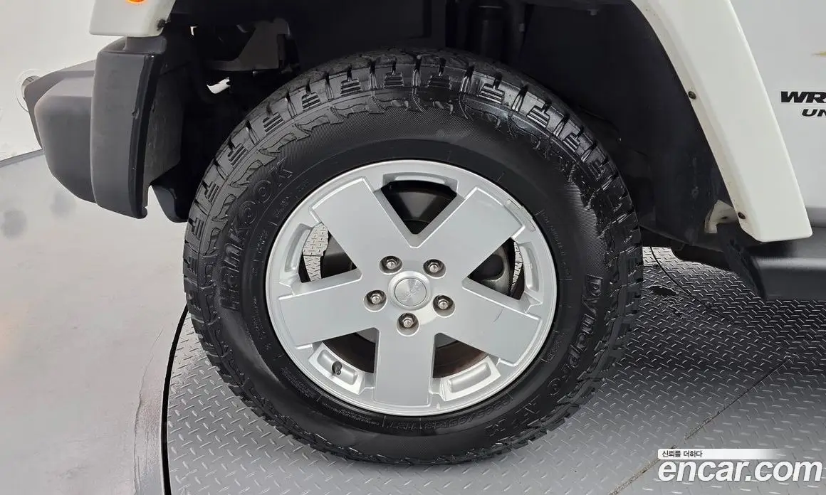 Jeep Wrangler 2012 2.8 автомат (гидро), фото 5