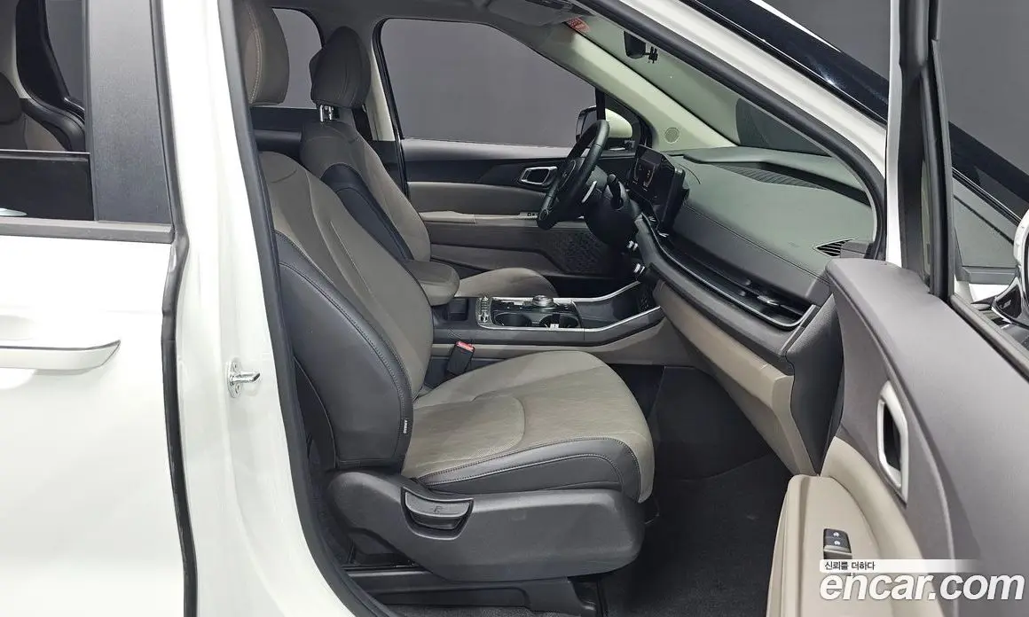 Kia Carnival 2024 2.2 автомат (гидро), фото 16