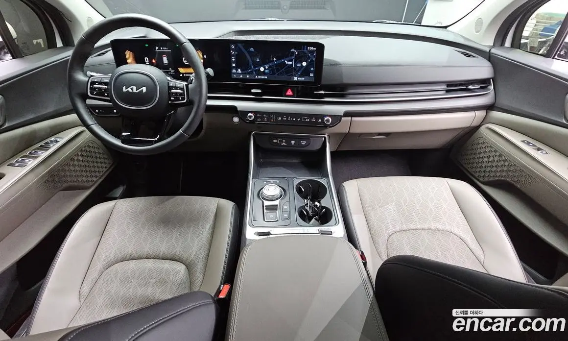 Kia Carnival 2024 2.2 автомат (гидро), фото 10