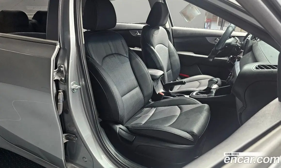 Kia K3 2021 1.6 автомат (гидро), фото 12