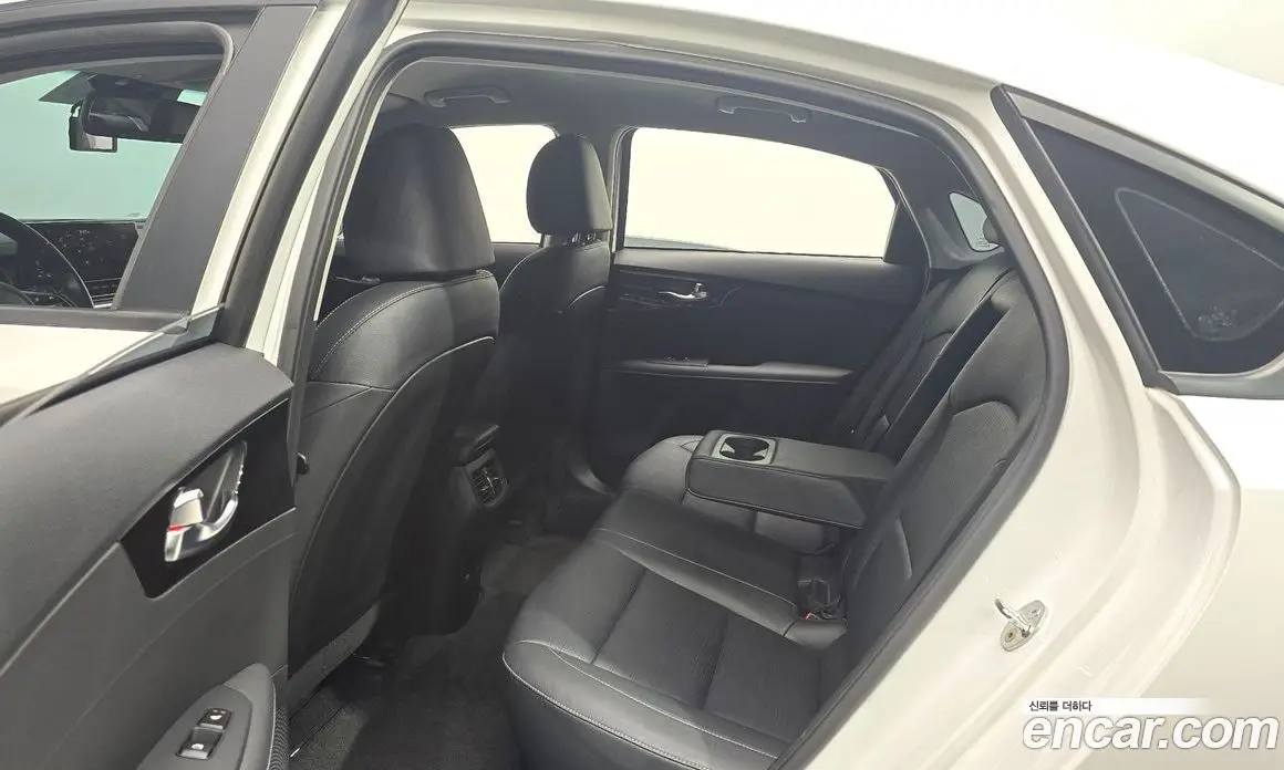Kia K3 2022 1.6 автомат (гидро), фото 17 Kia K3 2022 1.6 автомат (гидро), фото 17
