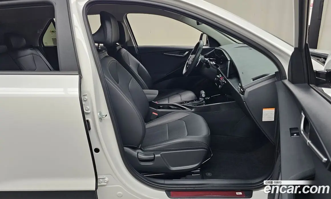 Kia Niro 2025 1.6 автомат (гидро), фото 15 Kia Niro 2025 1.6 автомат (гидро), фото 15