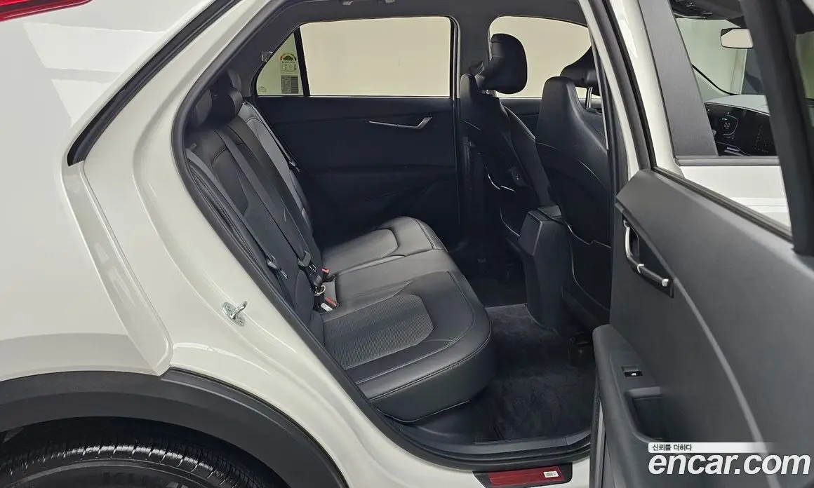 Kia Niro 2025 1.6 автомат (гидро), фото 16 Kia Niro 2025 1.6 автомат (гидро), фото 16