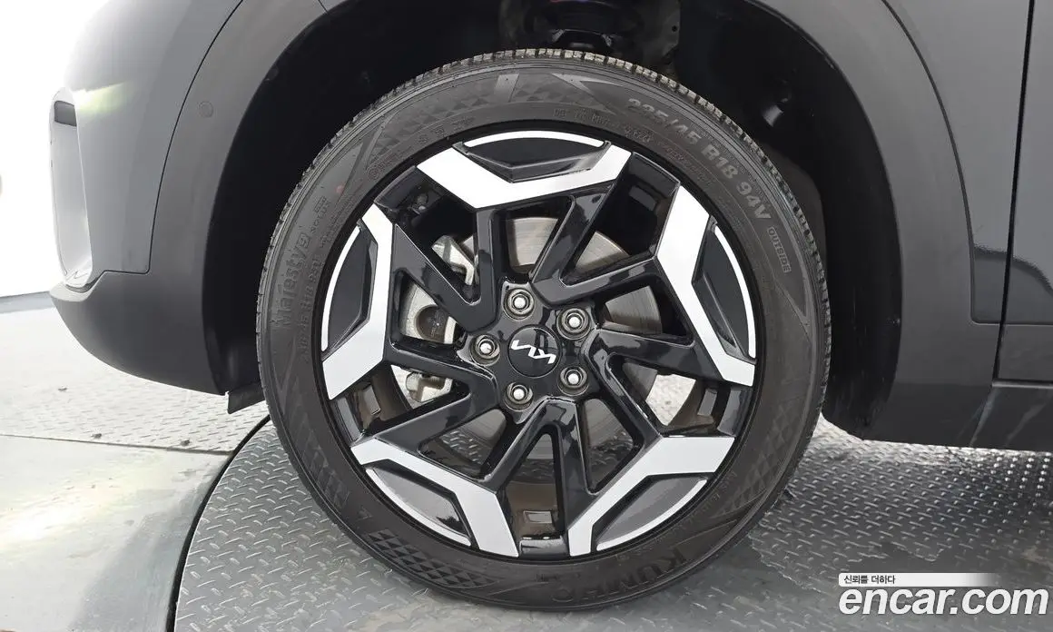 Kia Seltos 2024 1.6 автомат (гидро), фото 5 Kia Seltos 2024 1.6 автомат (гидро), фото 5