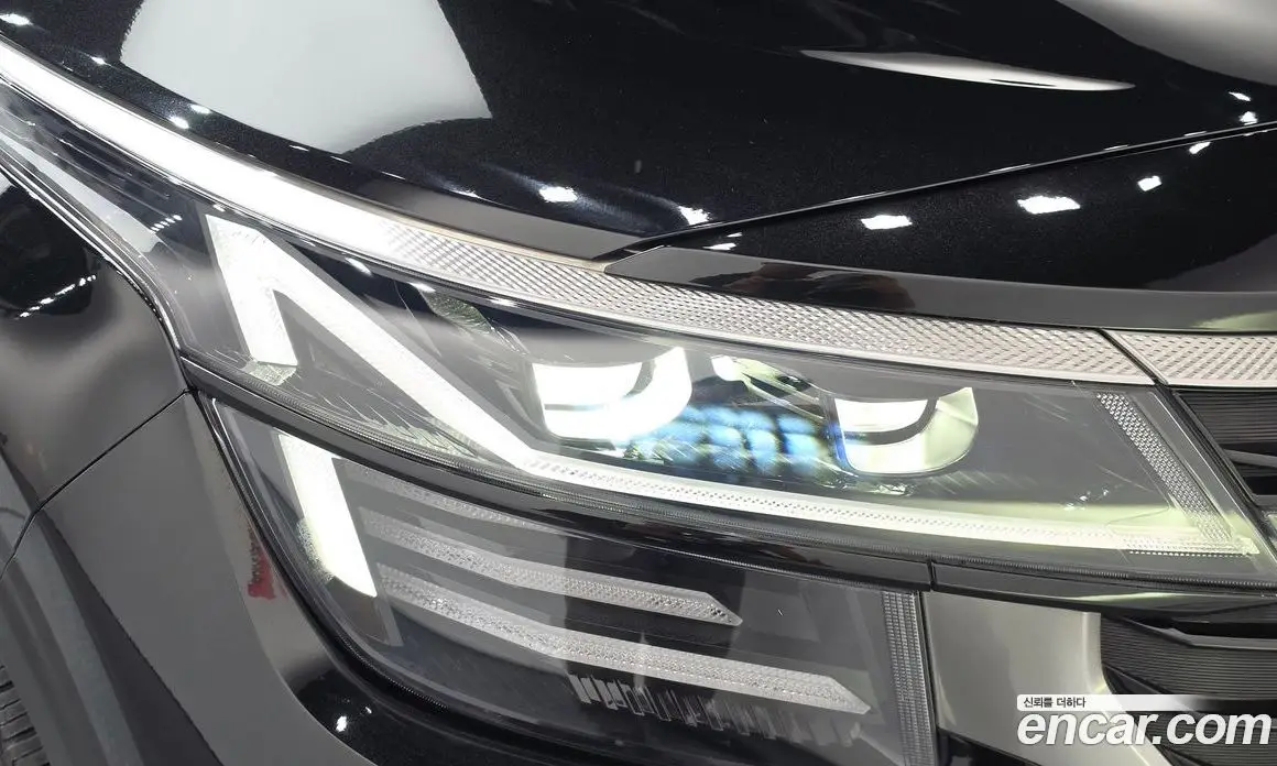 Kia Seltos 2024 1.6 автомат (гидро), фото 8 Kia Seltos 2024 1.6 автомат (гидро), фото 8